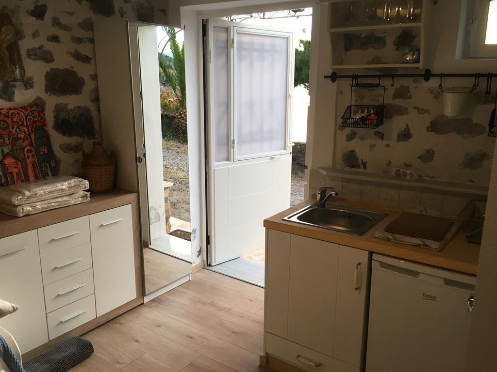 קלמאטה Villa Mos מראה חיצוני תמונה